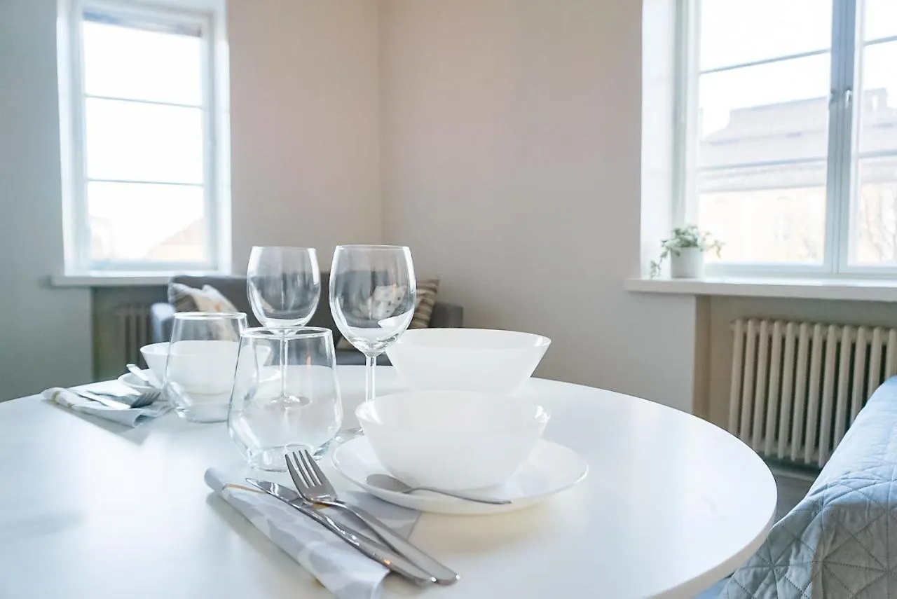 Cozy City Studio By Tram And Bus Stops هلسنكي 0*,  فنلندا